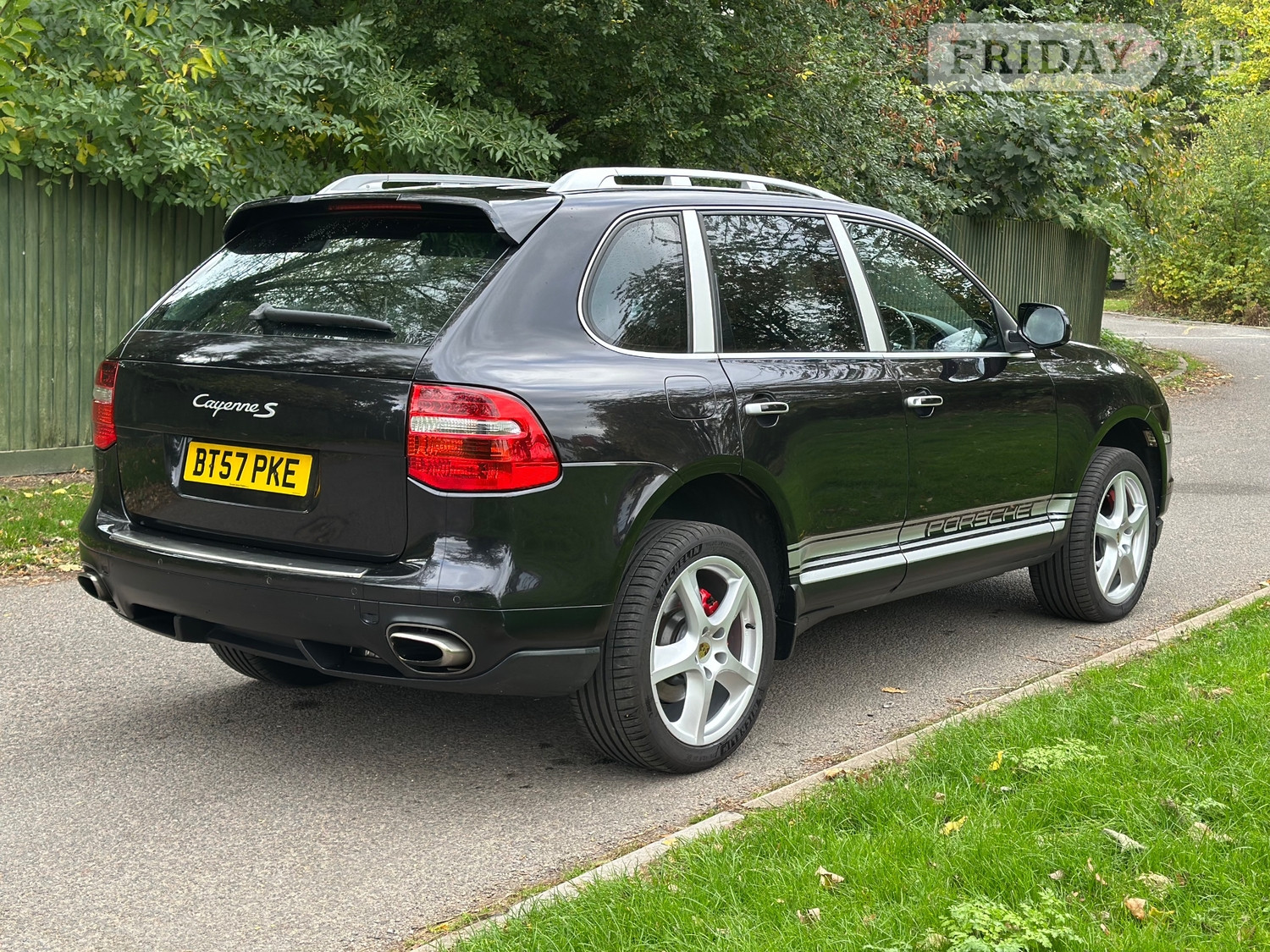 [ berth ]Porsche Cayenne