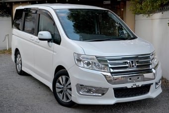 Honda Stepwagon 2013