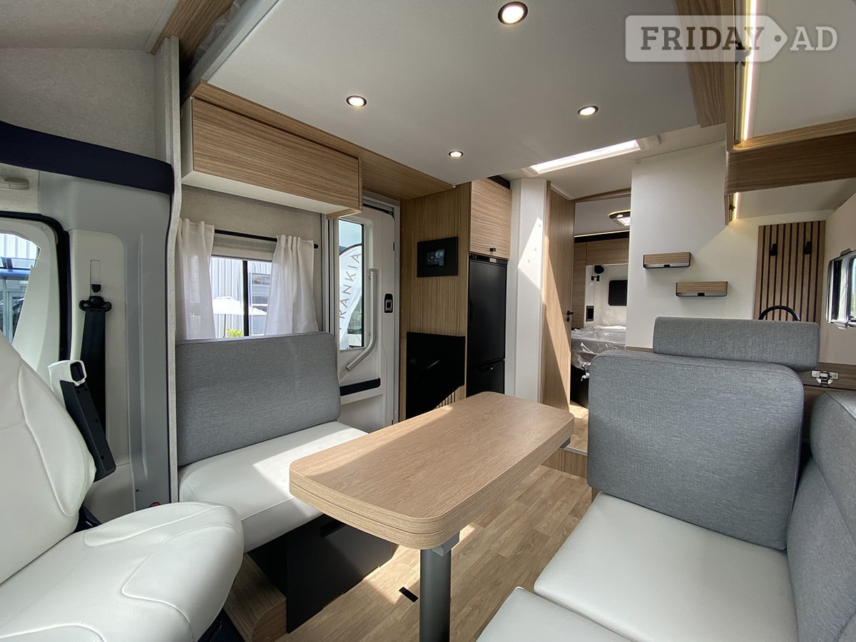 Pilote Evidence P740 FC 2026 for sale - Motorhomes & Caravans in Newark
