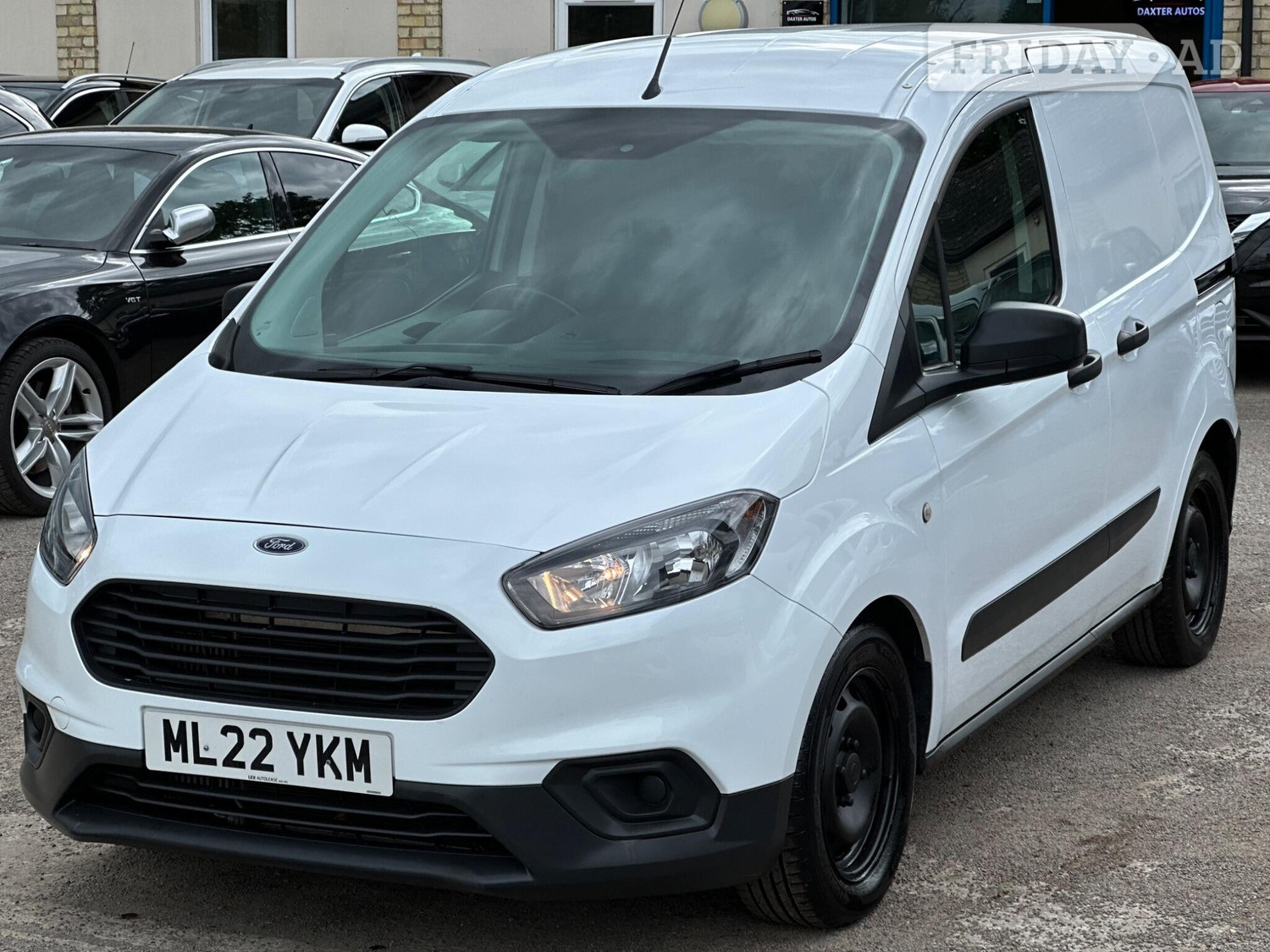 [ berth ]Ford Transit Courier
