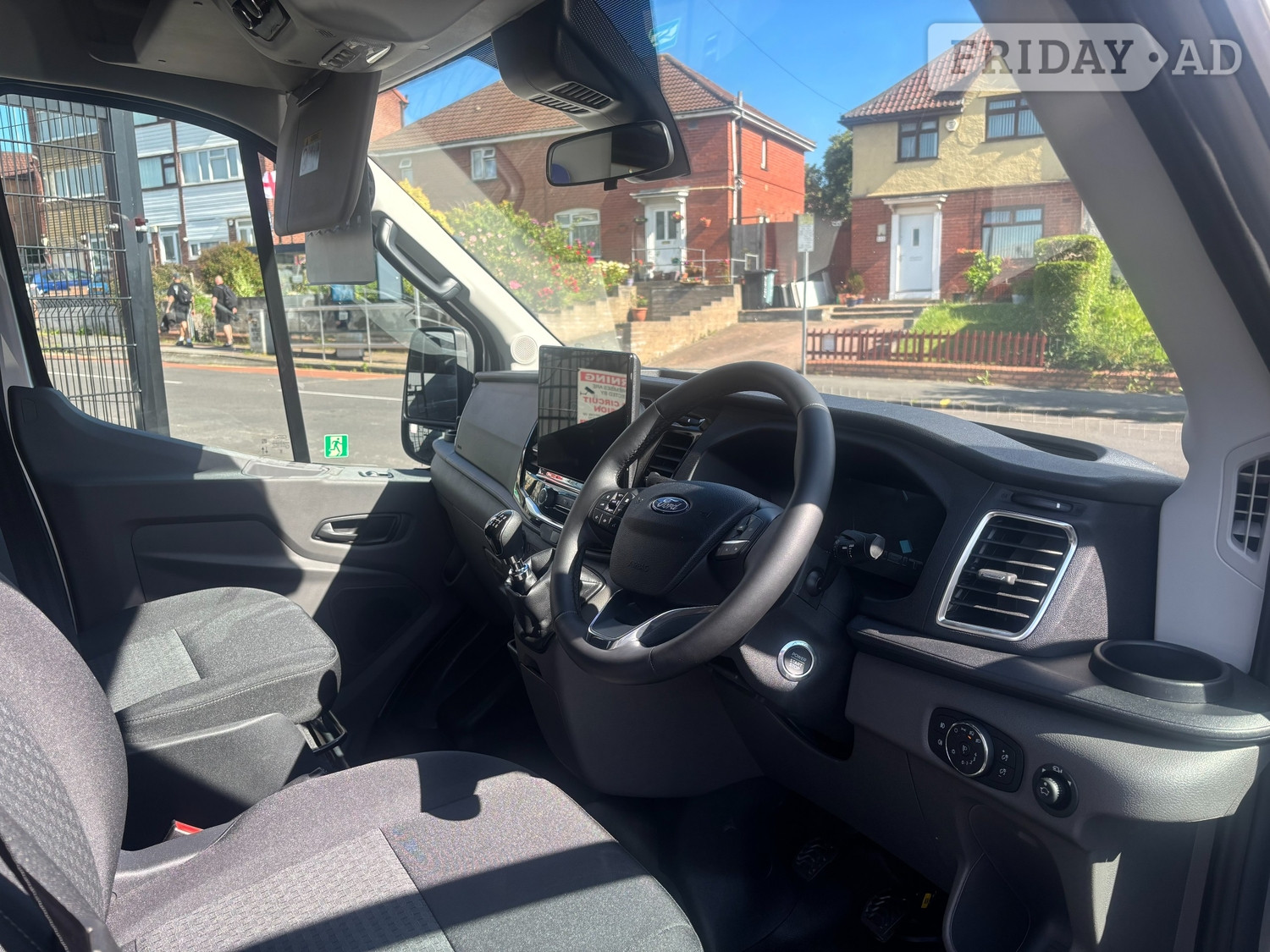 Ford Transit 2025 - Cars