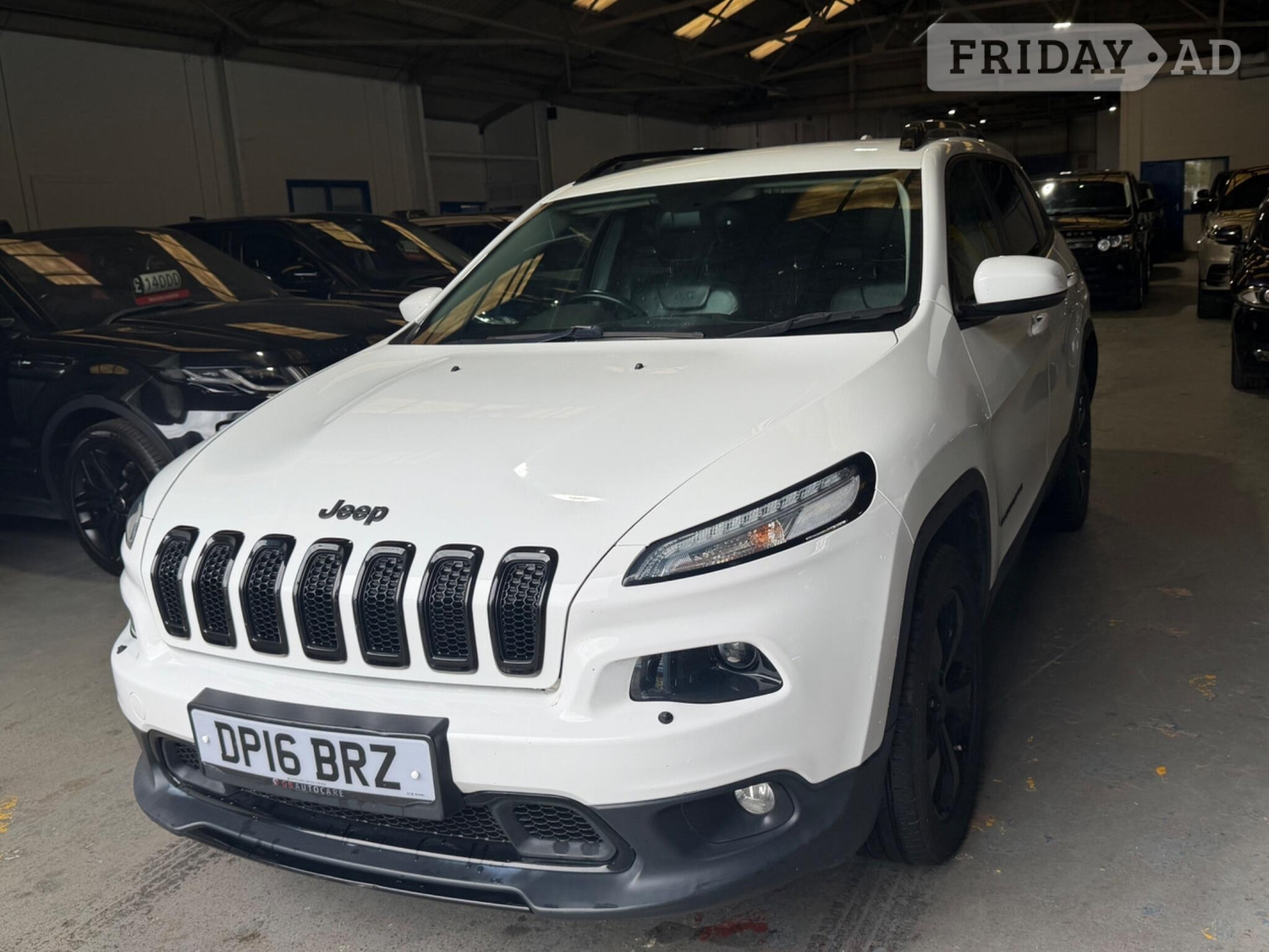 [ berth ]Jeep Cherokee
