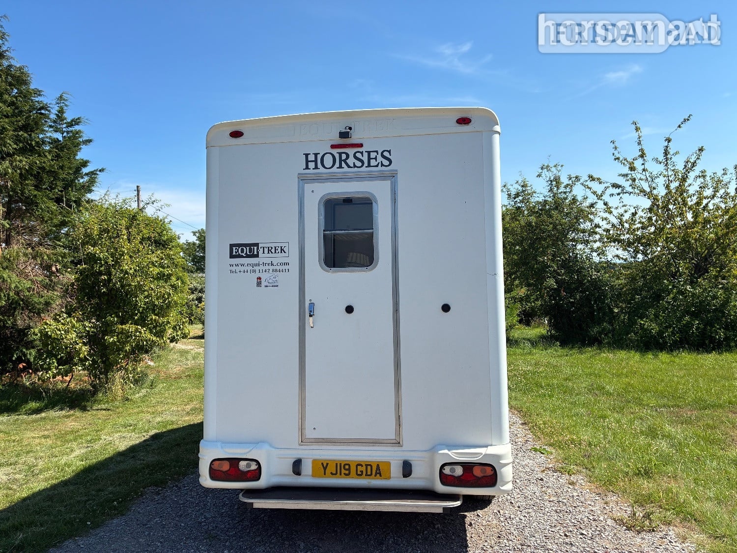 Equi-Trek Super Sonic Peugeot Horsebox - Trailers & Horseboxes
