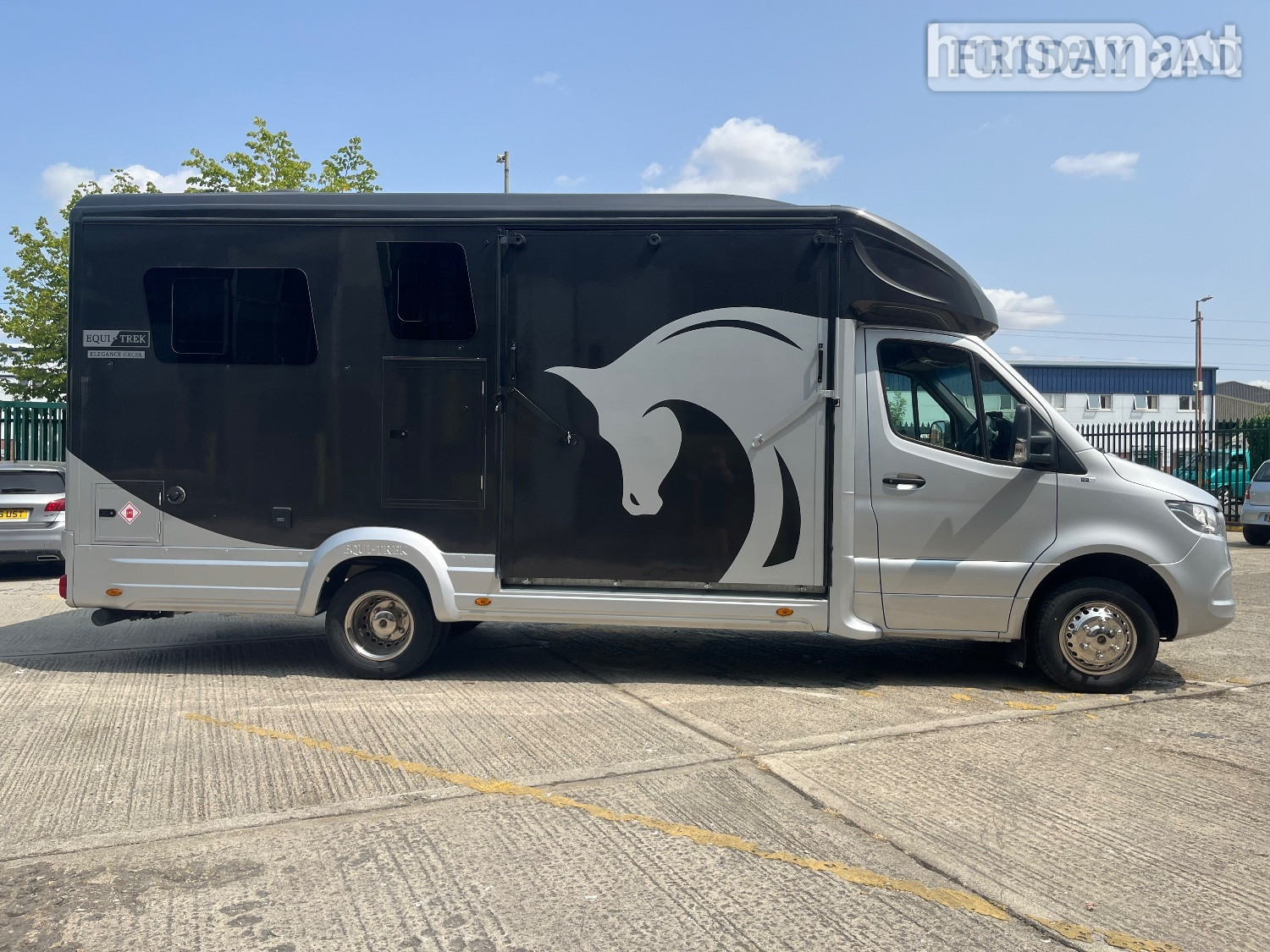 [ berth ]Equi-Trek Elegance 