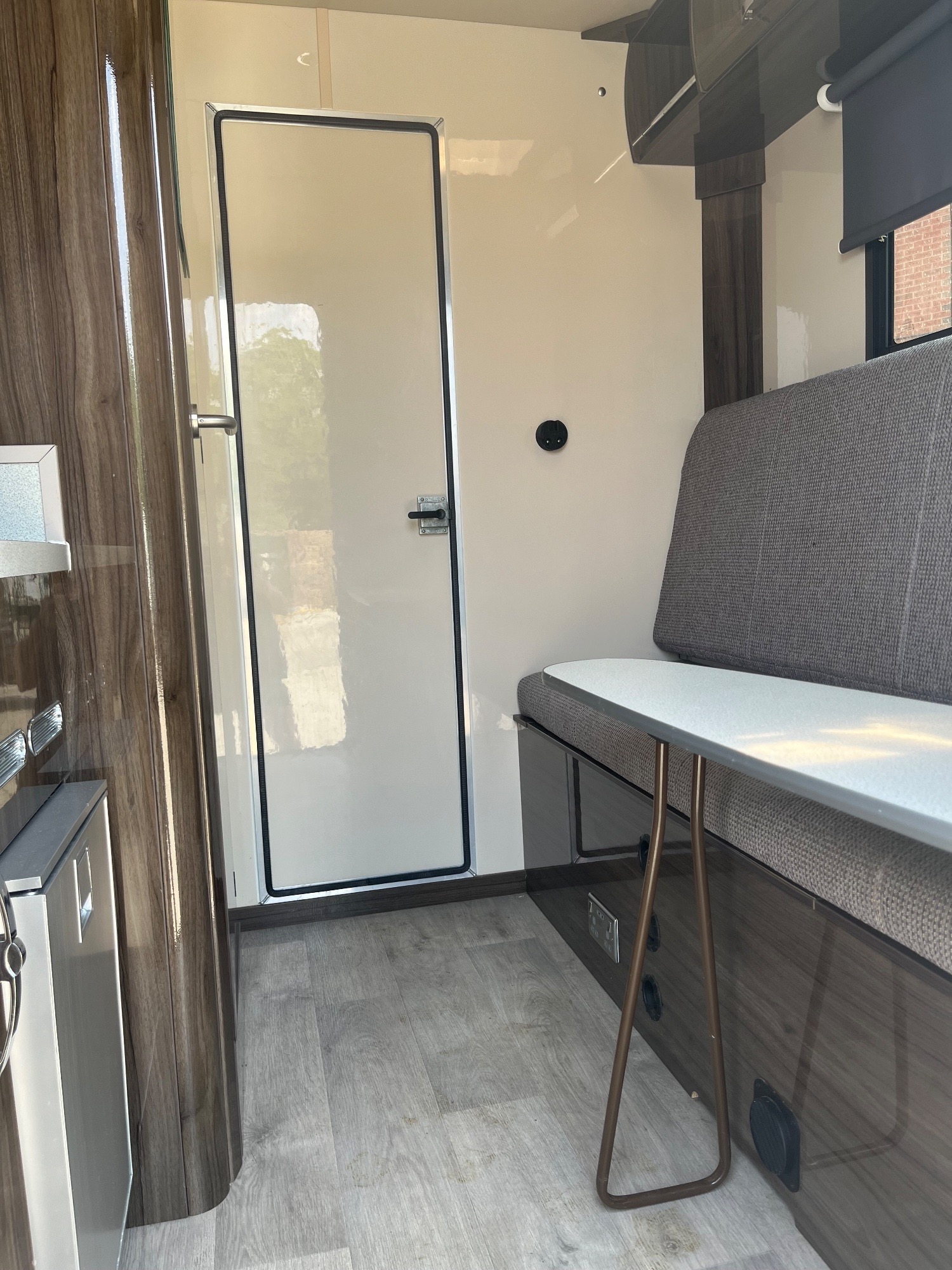 Equi-Trek Elegance  Mercedes-Benz Horsebox - Trailers & Horseboxes in Swindon