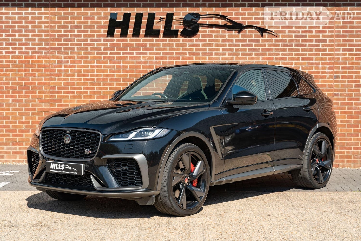 [ berth ]Jaguar F-Pace