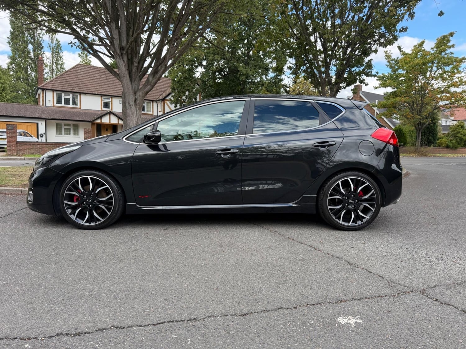 [ berth ]Kia Ceed