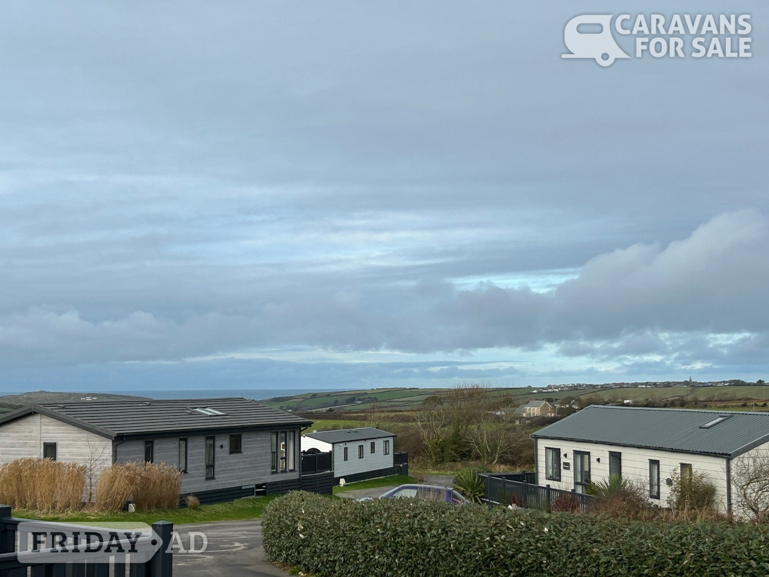 Perranporth Beautiful 2 bedroom lodge with hot tub 