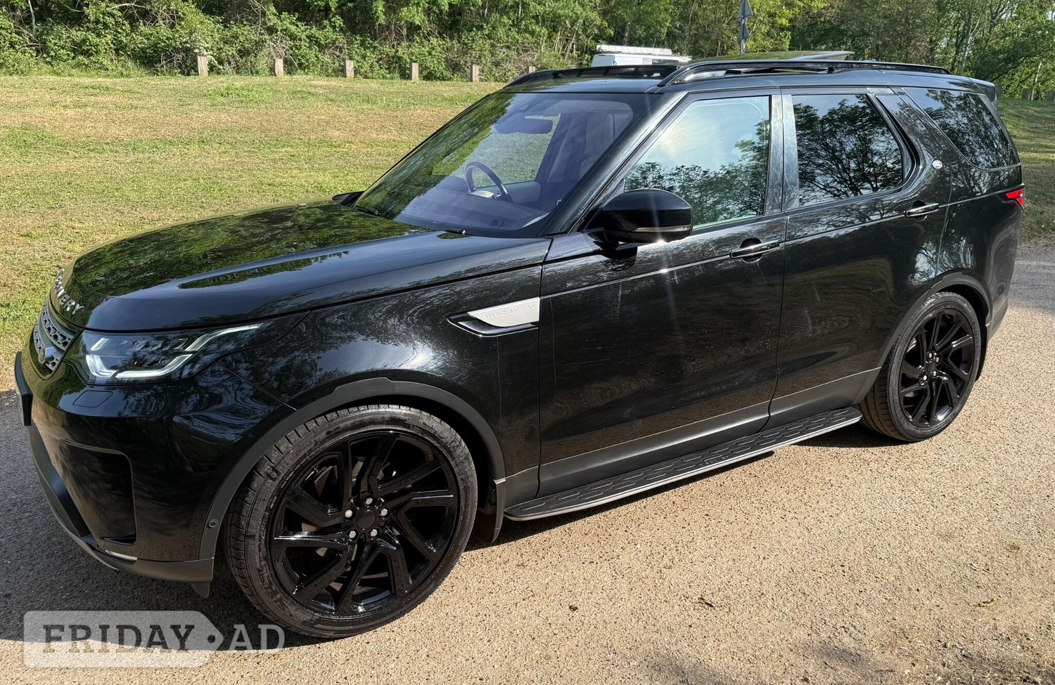 Land Rover Discovery 2017 - Cars in Waltham Abbey