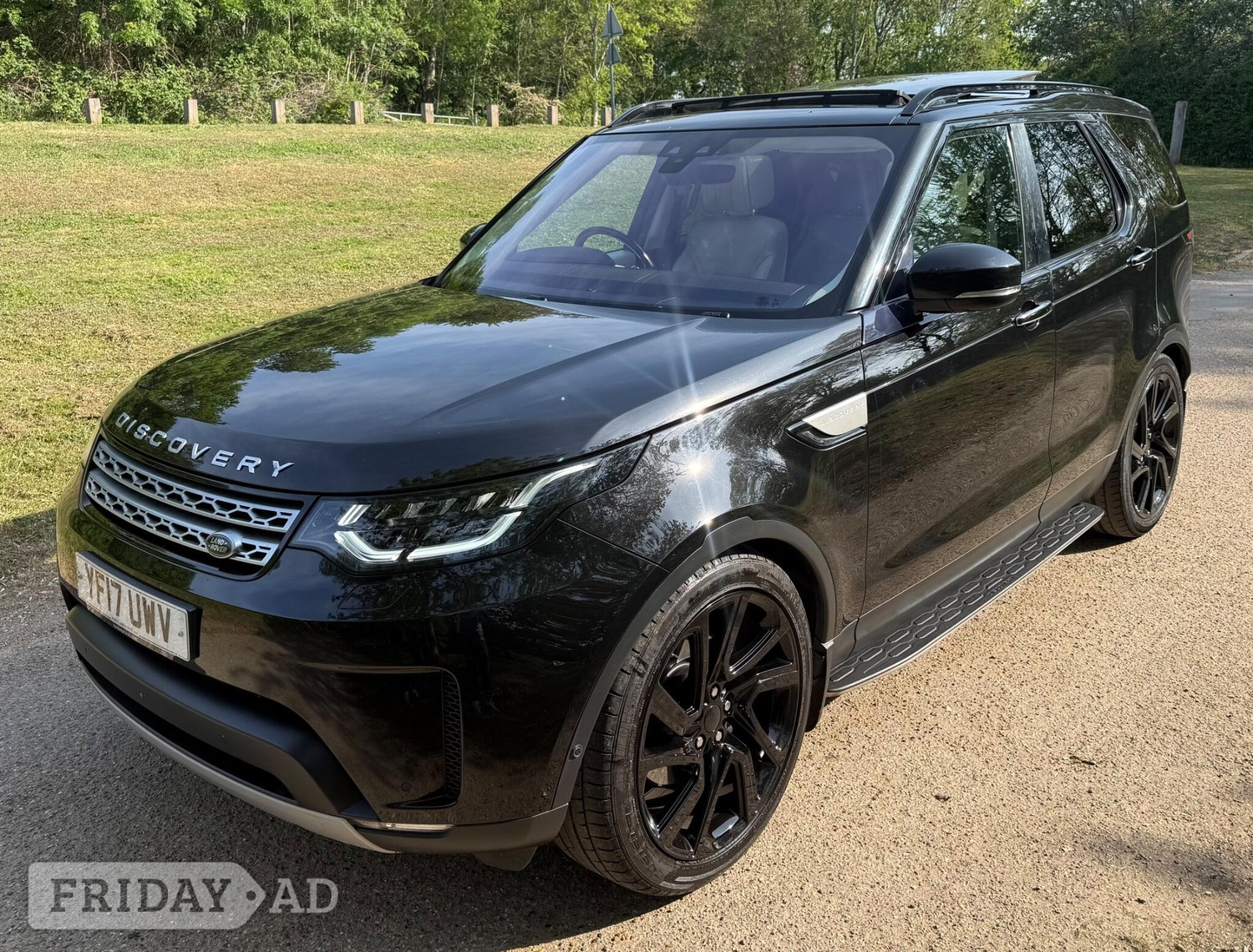 [ berth ]Land Rover Discovery