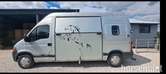 Renault   Renault Horsebox