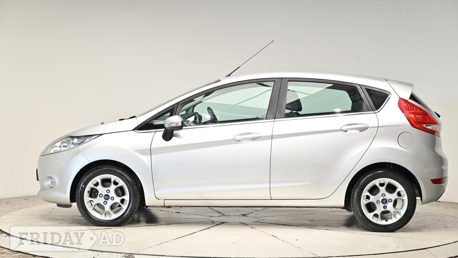 [ berth ]Ford Fiesta
