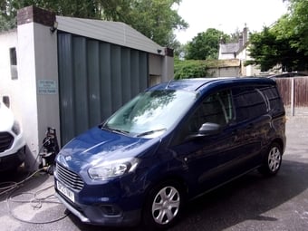 Ford Transit Courier 2023