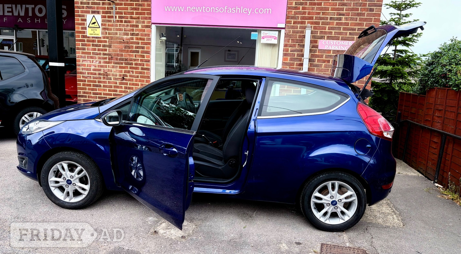 Ford Fiesta 2016 - Cars in New Milton