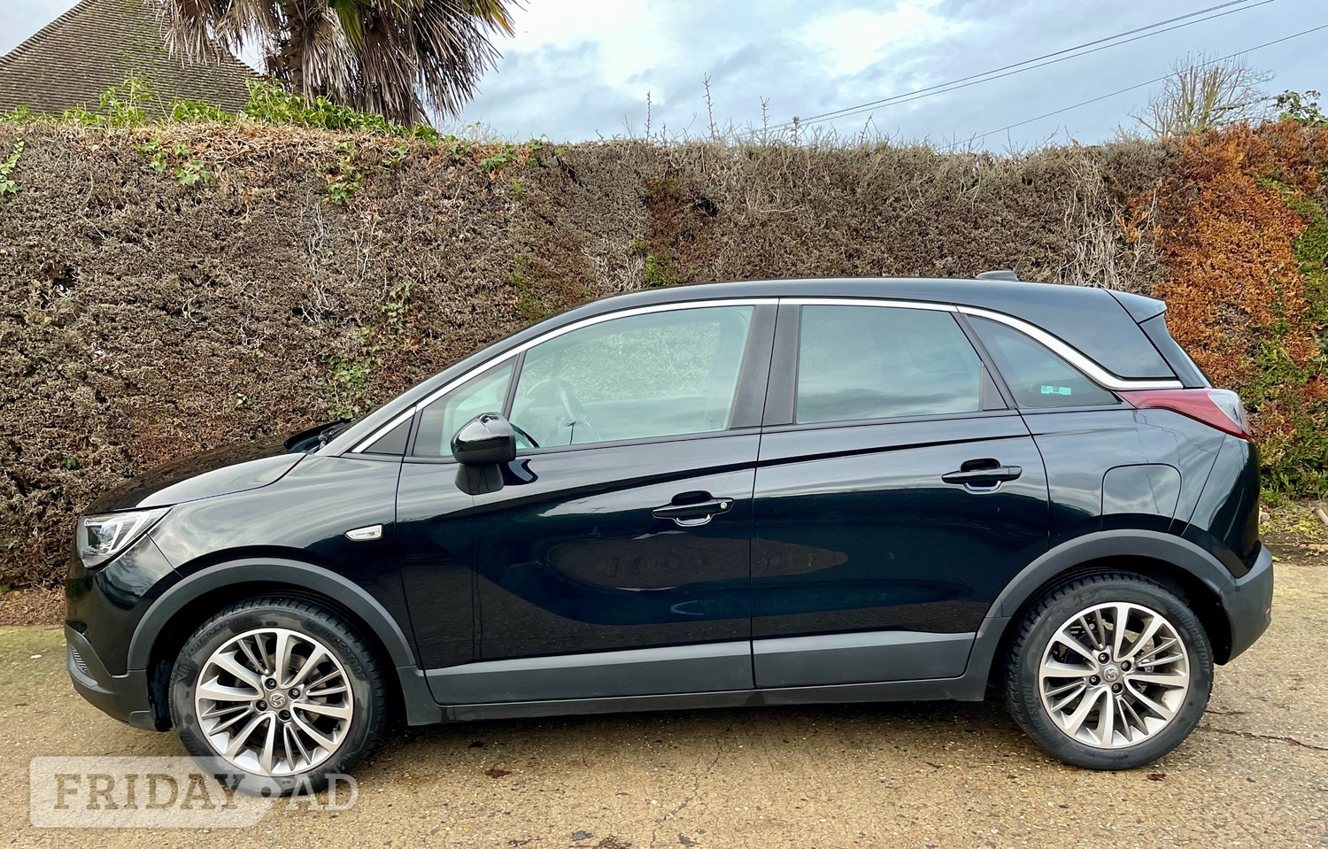 [ berth ]Vauxhall Crossland X