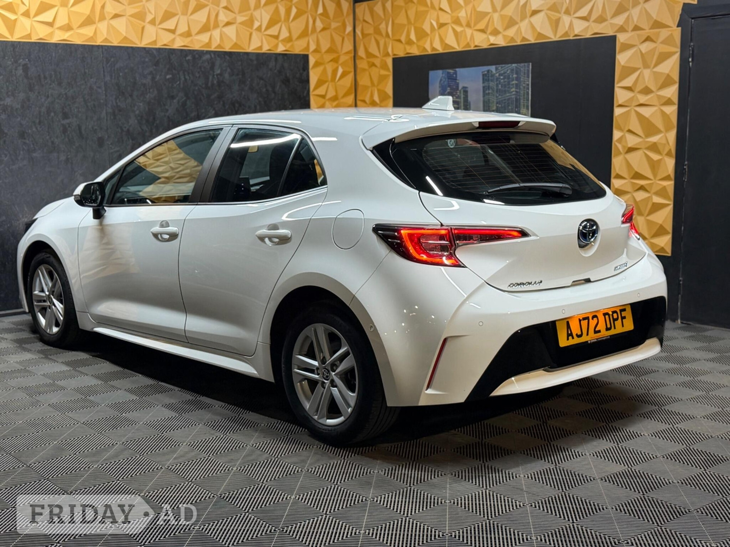 Toyota Corolla 2023 - Cars in Halifax