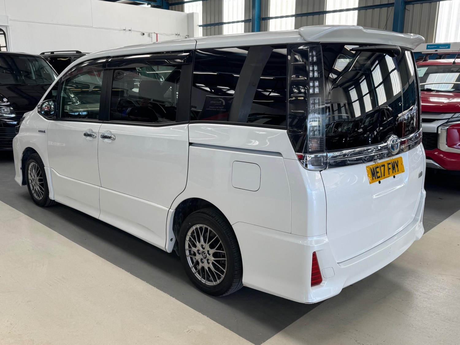 Toyota Voxy 2017 - Cars in Bolton