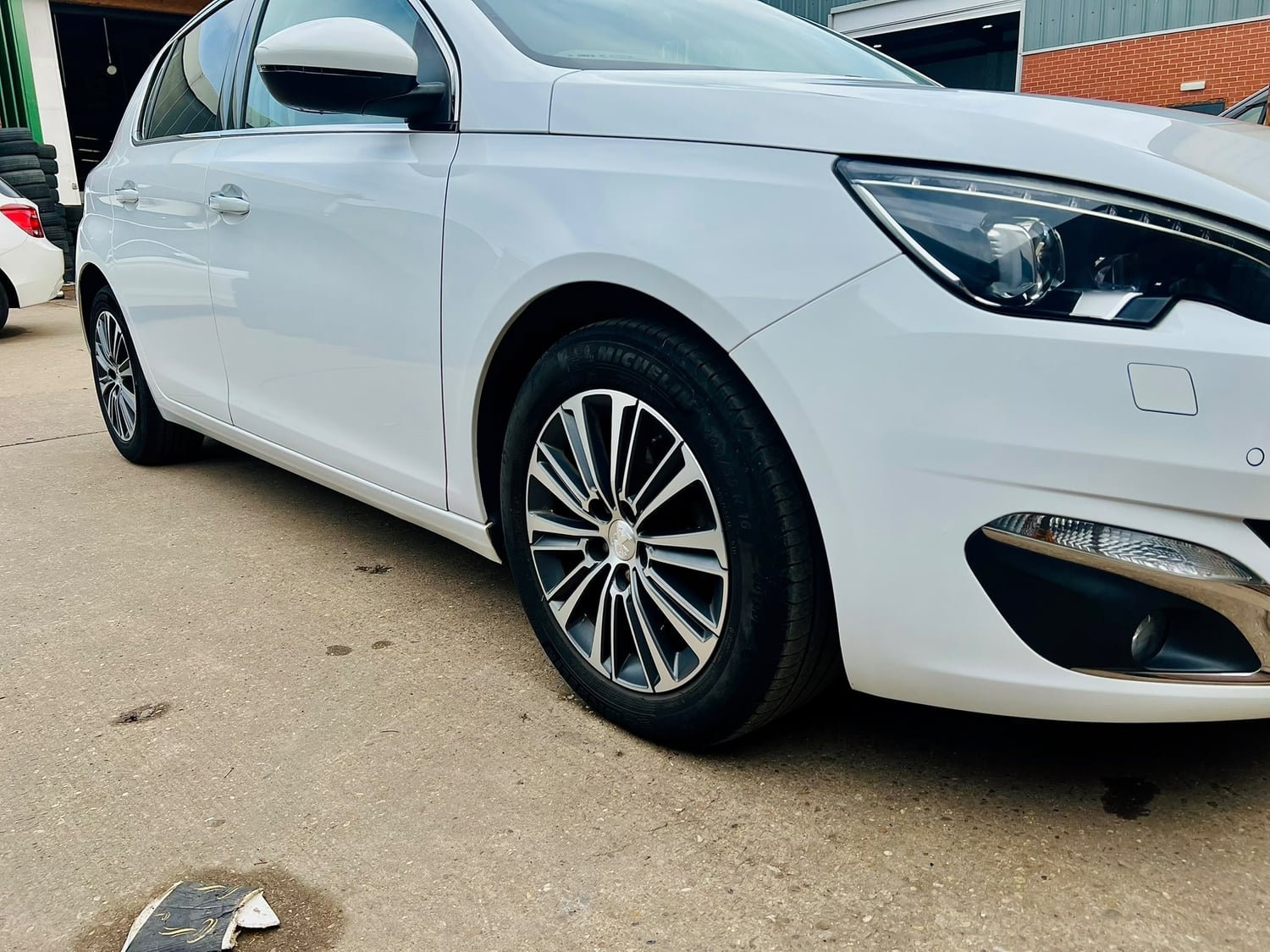 Peugeot 308 2016 - Cars in Birmingham