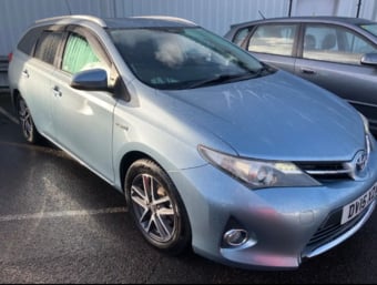 Toyota Auris 2015
