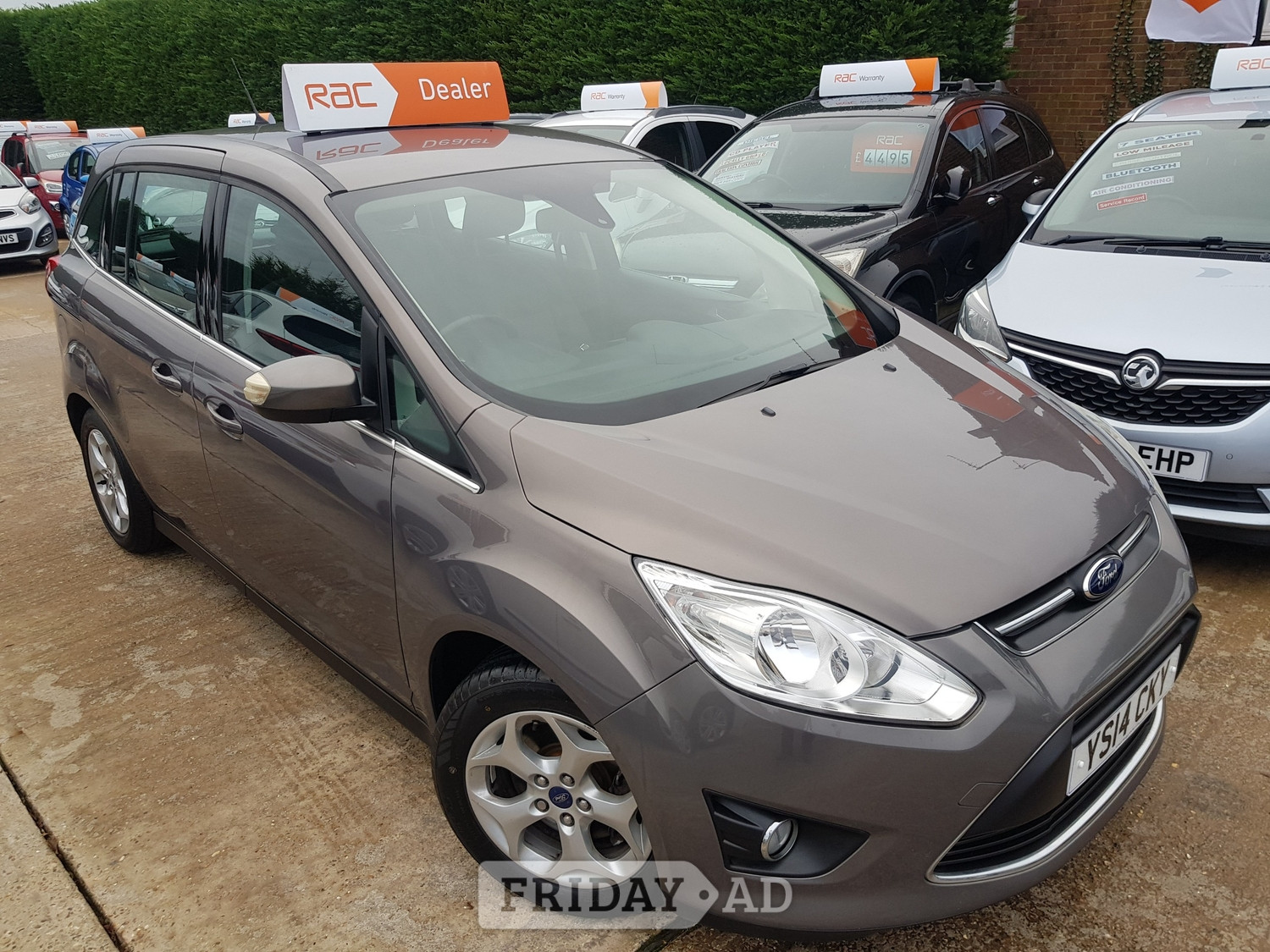 [ berth ]Ford Grand C-MAX