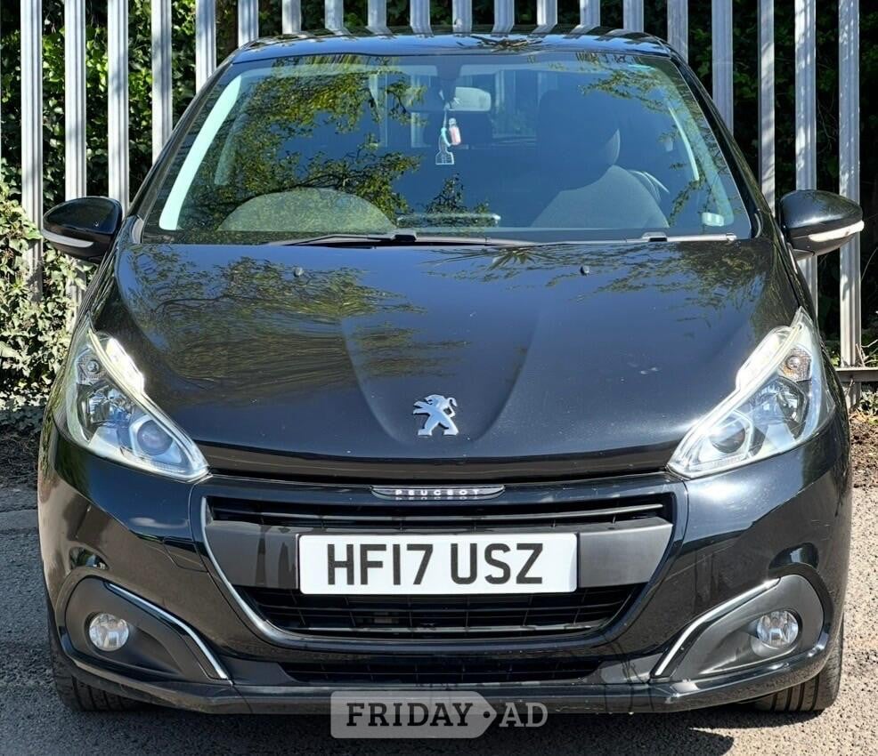 [ berth ]Peugeot 208