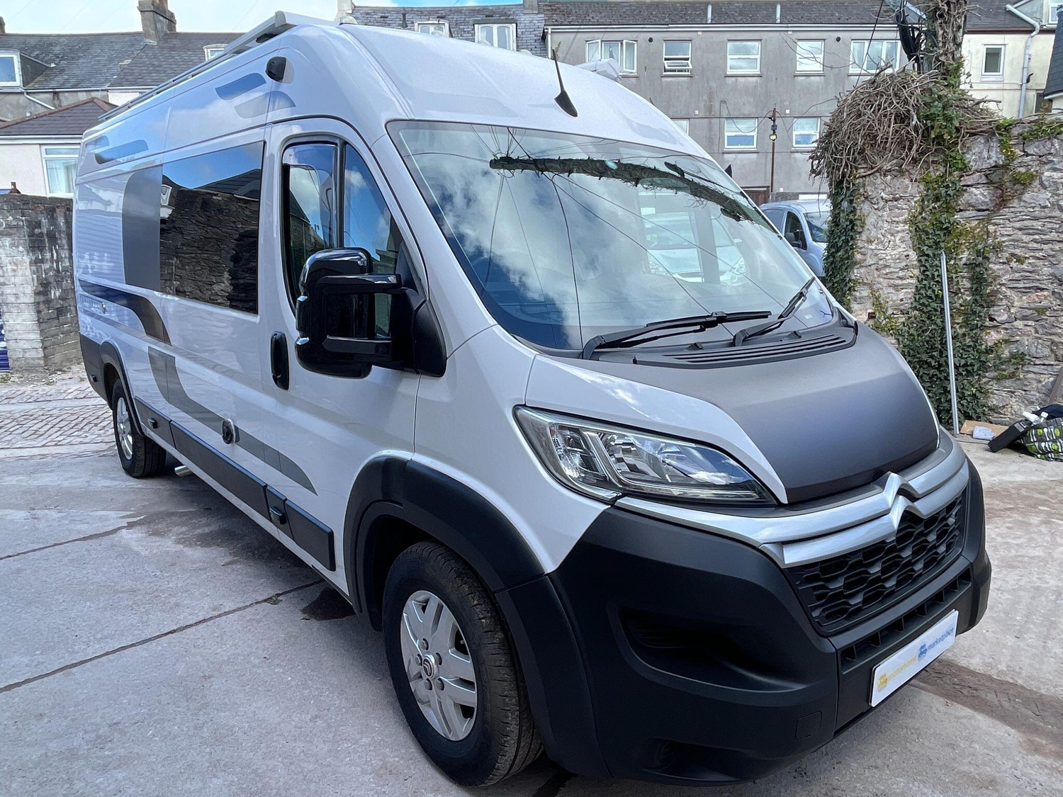 [2 berth ]Citroen Relay Campervan Conversion