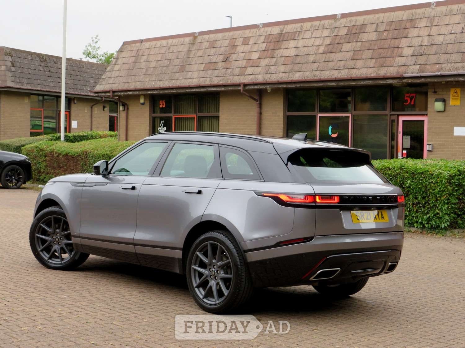 Land Rover Range Rover Velar 2021 - Cars