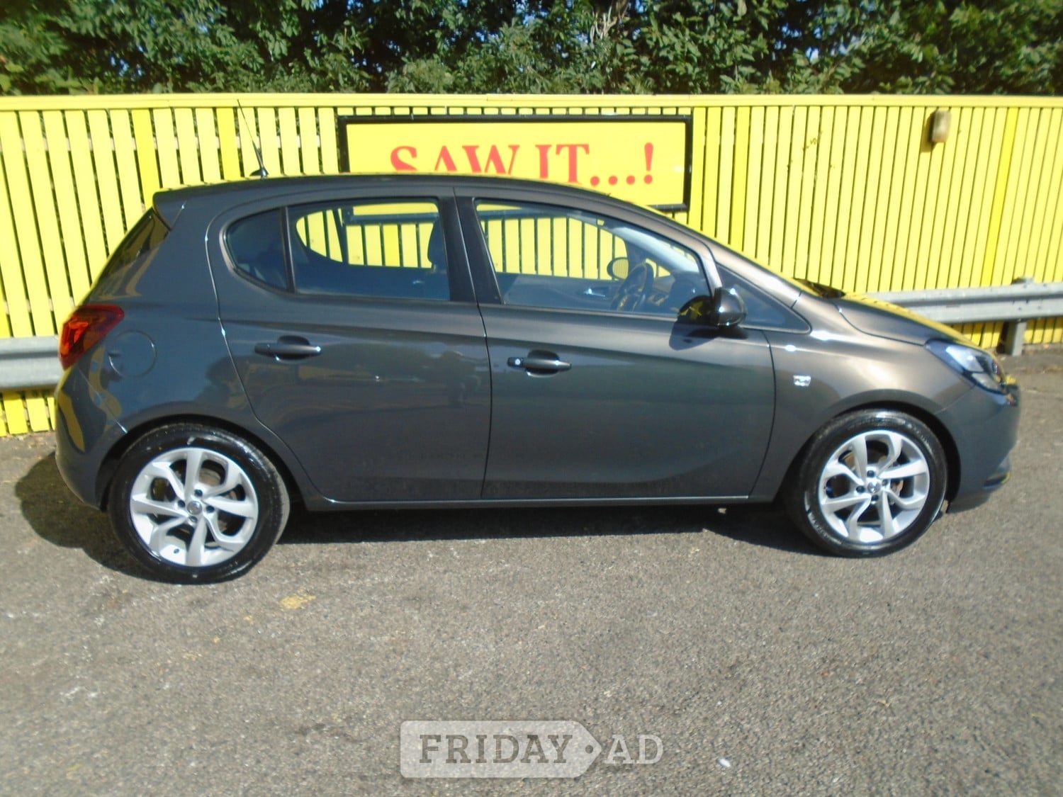 Vauxhall Corsa 2015 - Cars in Worthing