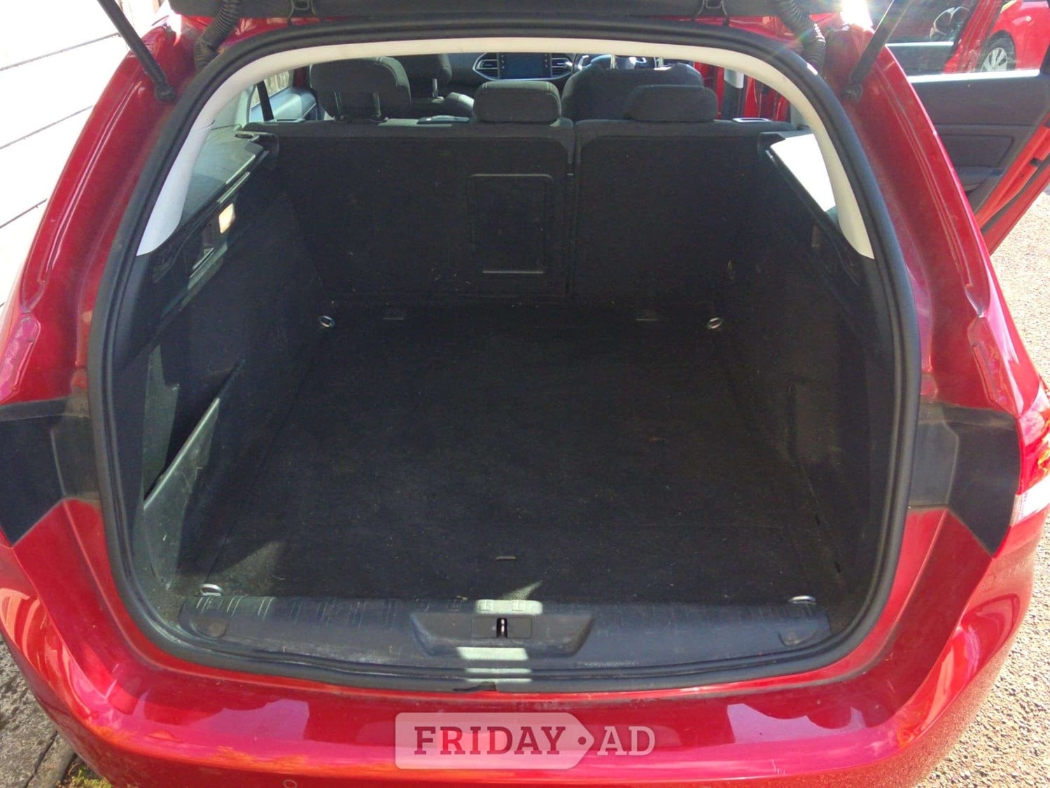 Peugeot 308 SW 2020 - Cars