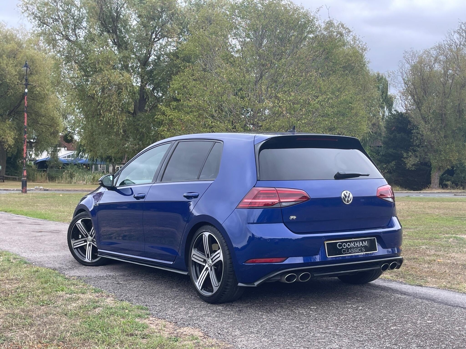 Volkswagen Golf 2017 - Cars in Maidenhead