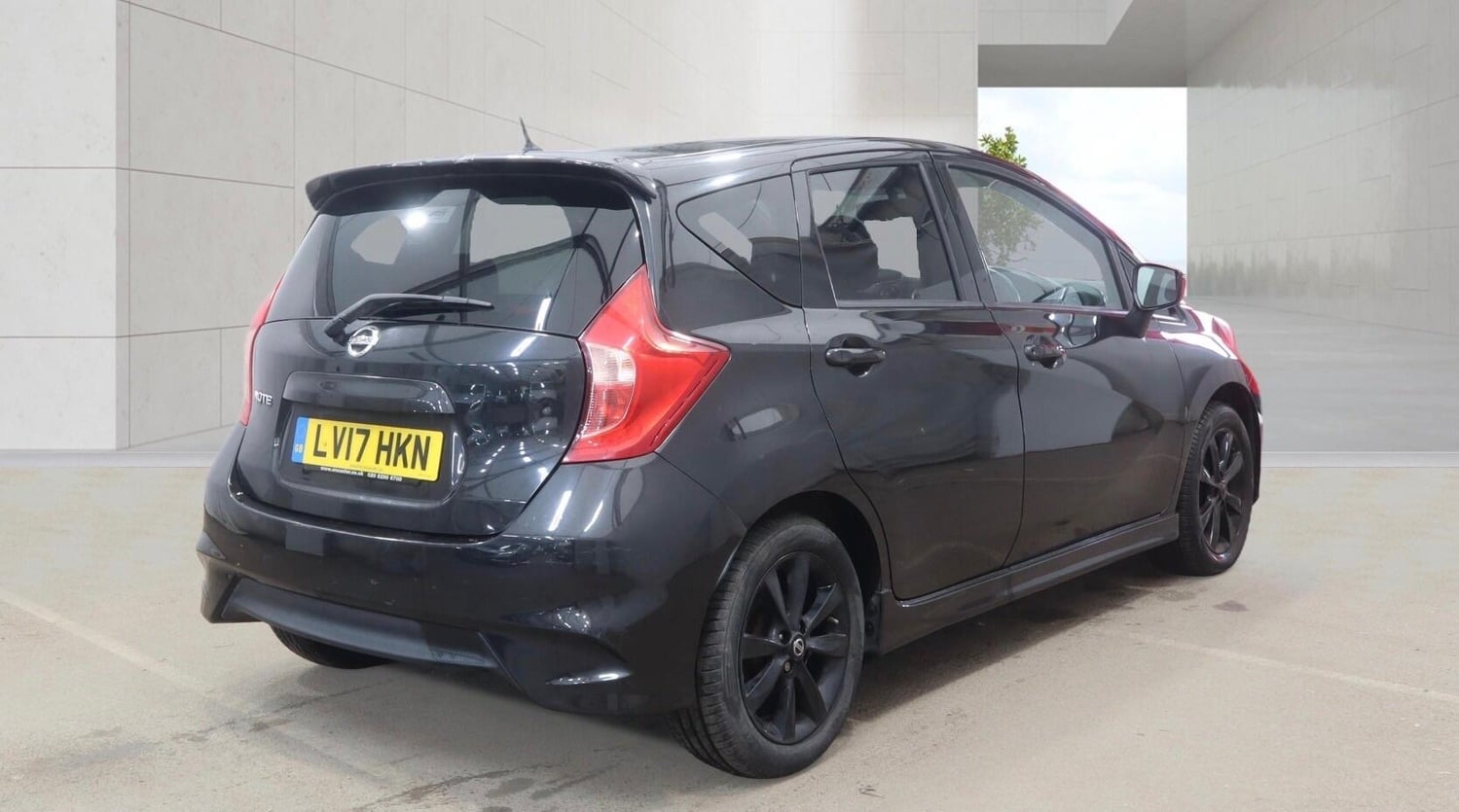 Nissan Note 2017 - Cars