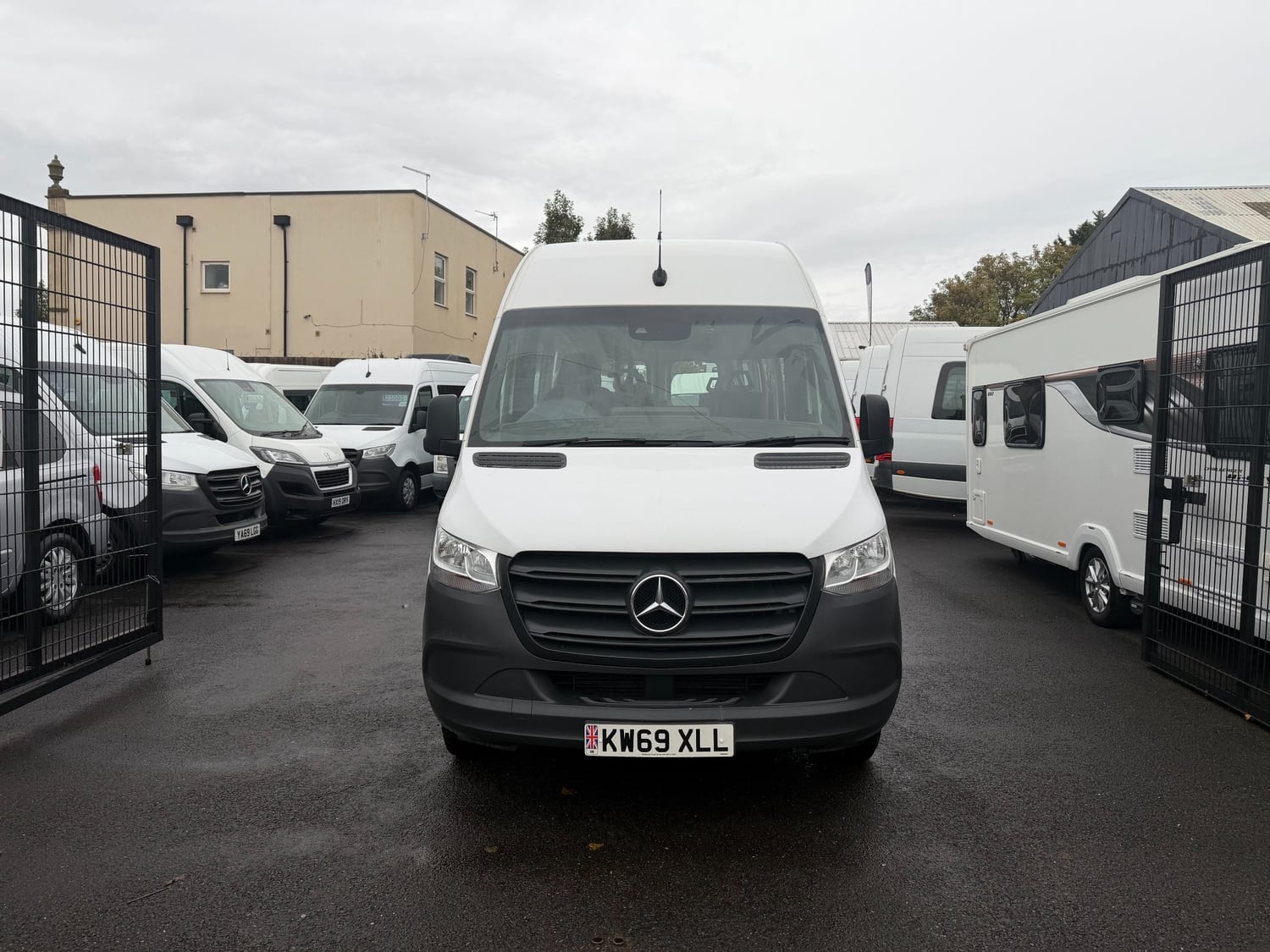 [ berth ]Mercedes-Benz Sprinter