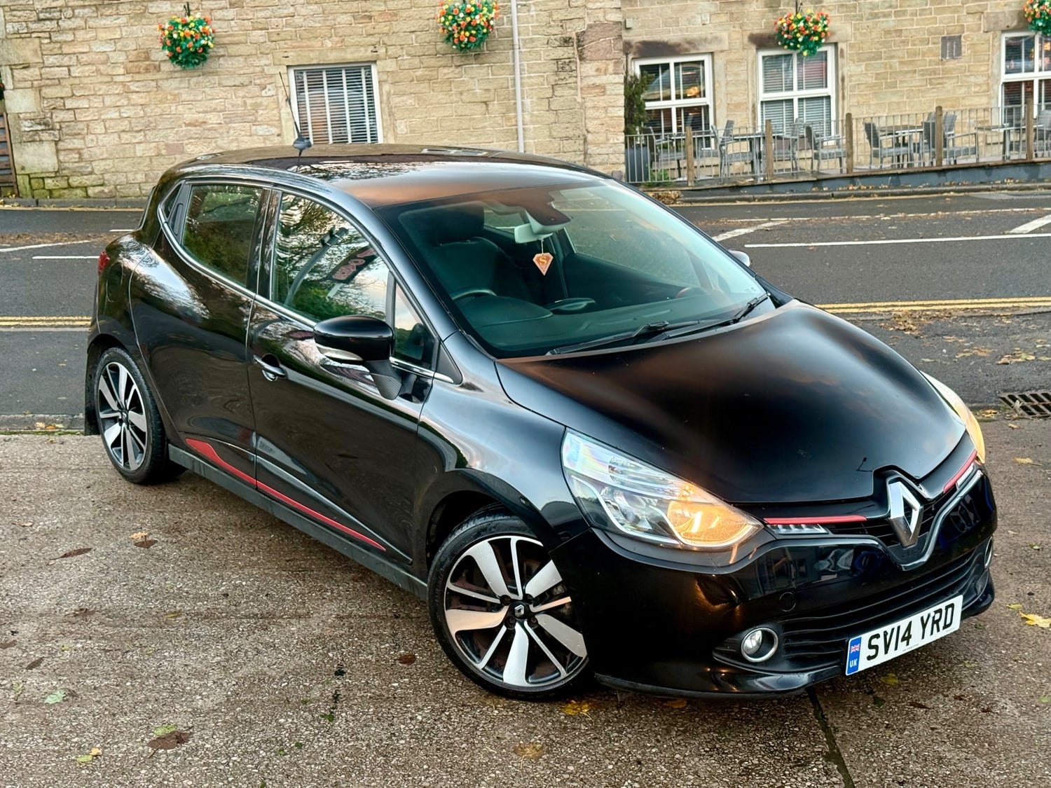 Renault Clio 2014 - Cars in Bolton