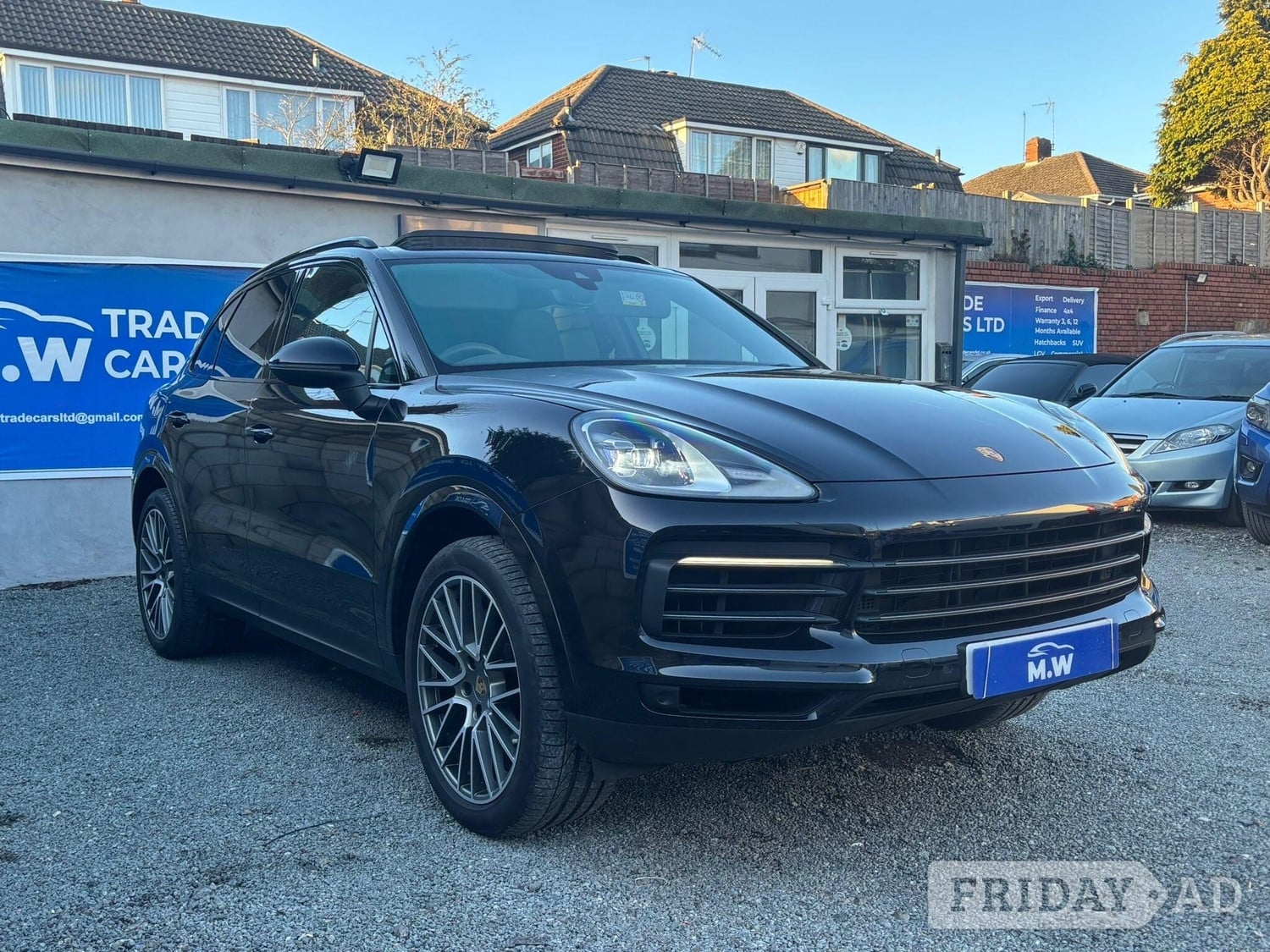 [ berth ]Porsche Cayenne