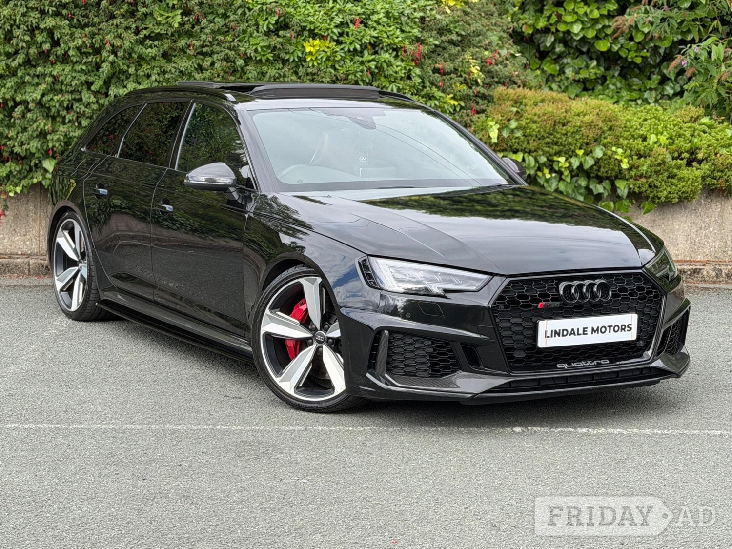 Audi RS4 Avant 2018 in Oldham