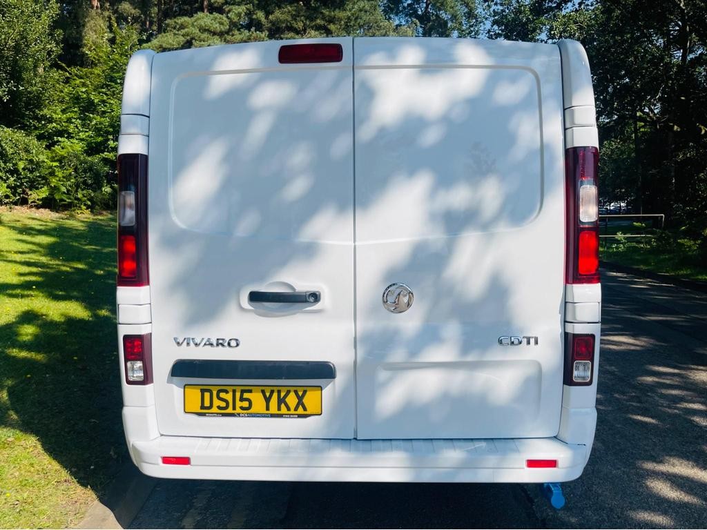 Vauxhall Vivaro 2015 - Vans & Commercial Vehicles