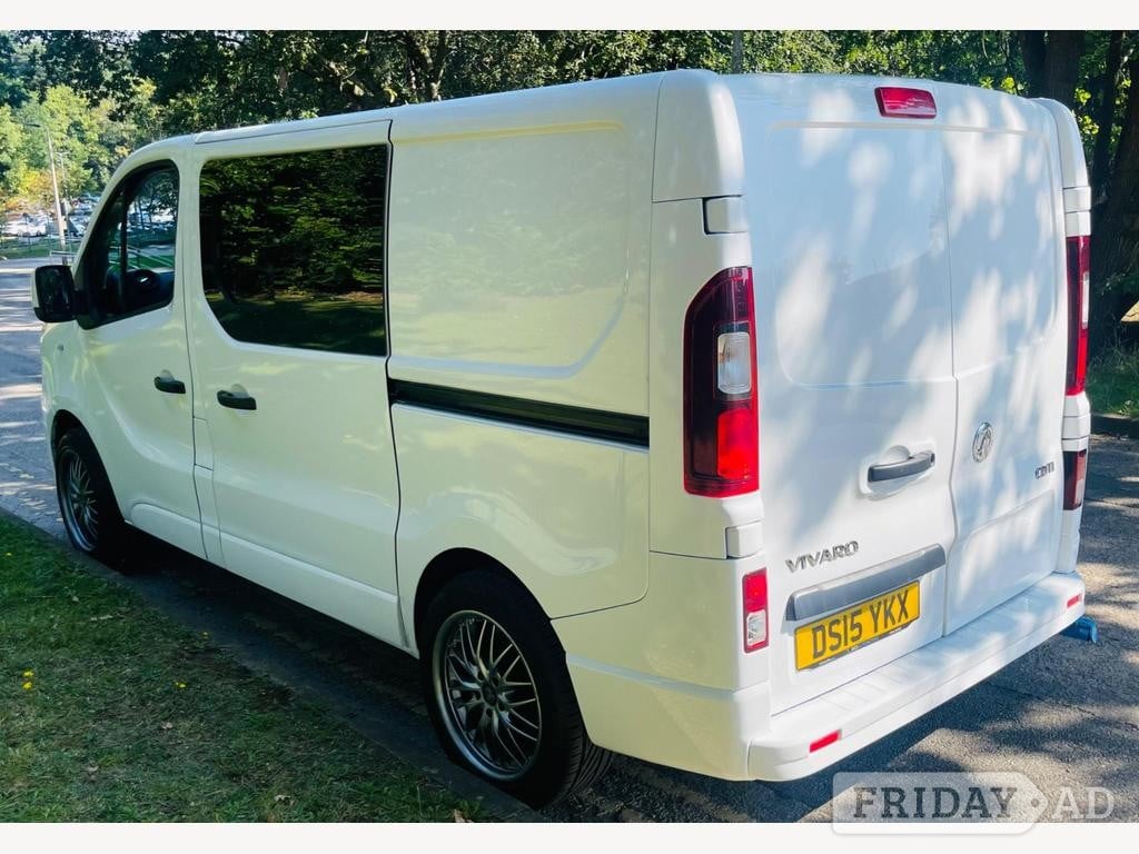 [ berth ]Vauxhall Vivaro