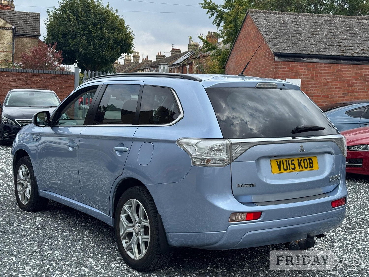 Mitsubishi Outlander 2015 - Cars