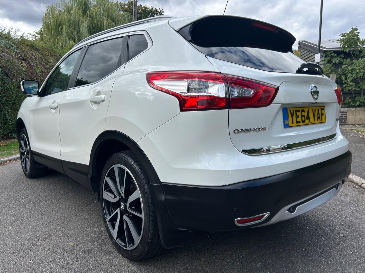 Nissan Qashqai 2014 - Cars in Croydon