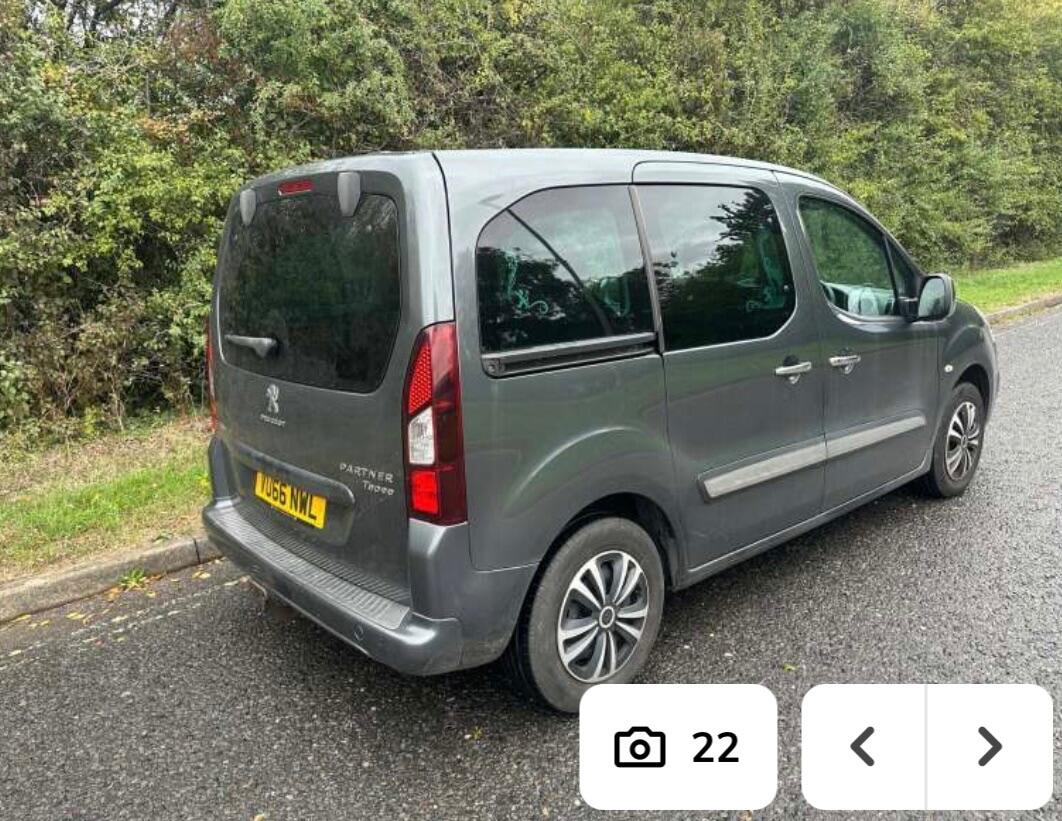 [ berth ]Peugeot Partner Tepee