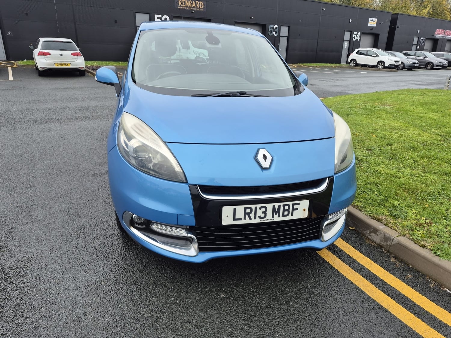 [ berth ]Renault Scenic