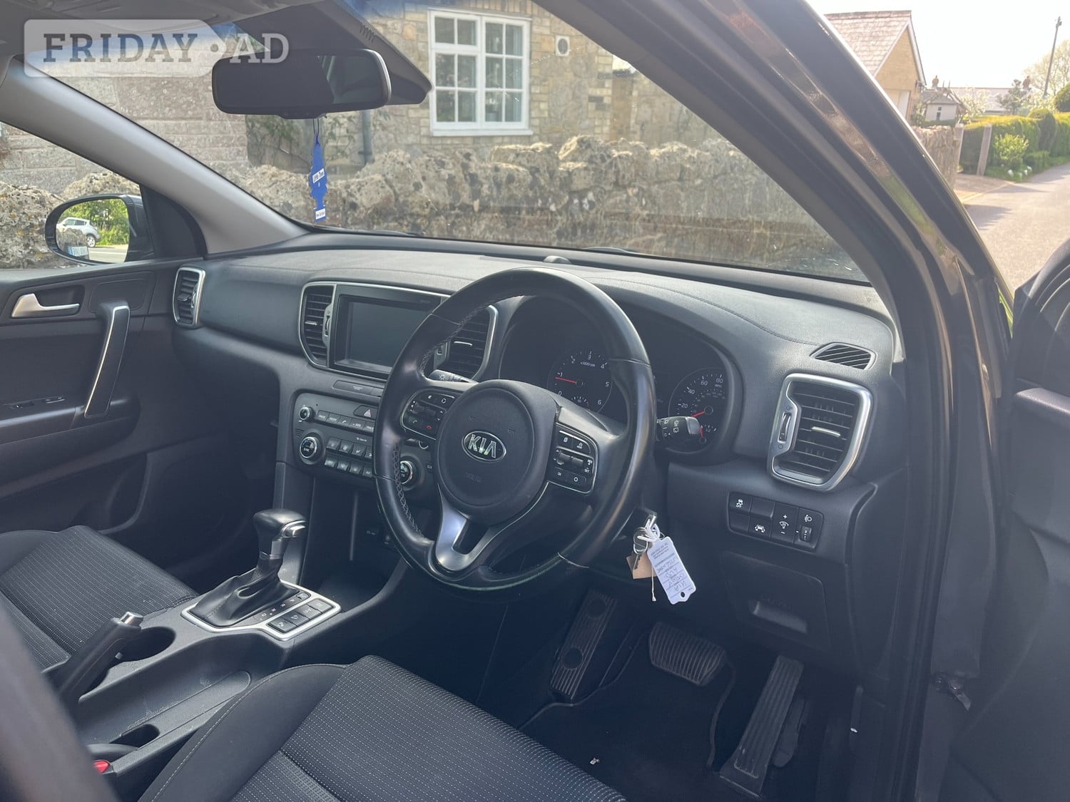 [ berth ]Kia Sportage