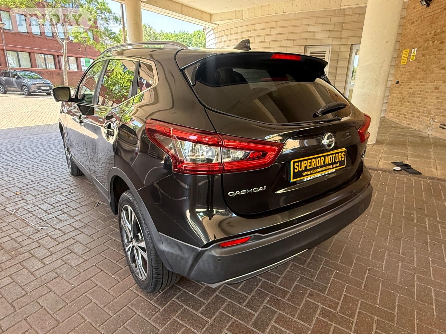 Nissan Qashqai 2018 - Cars in Staines