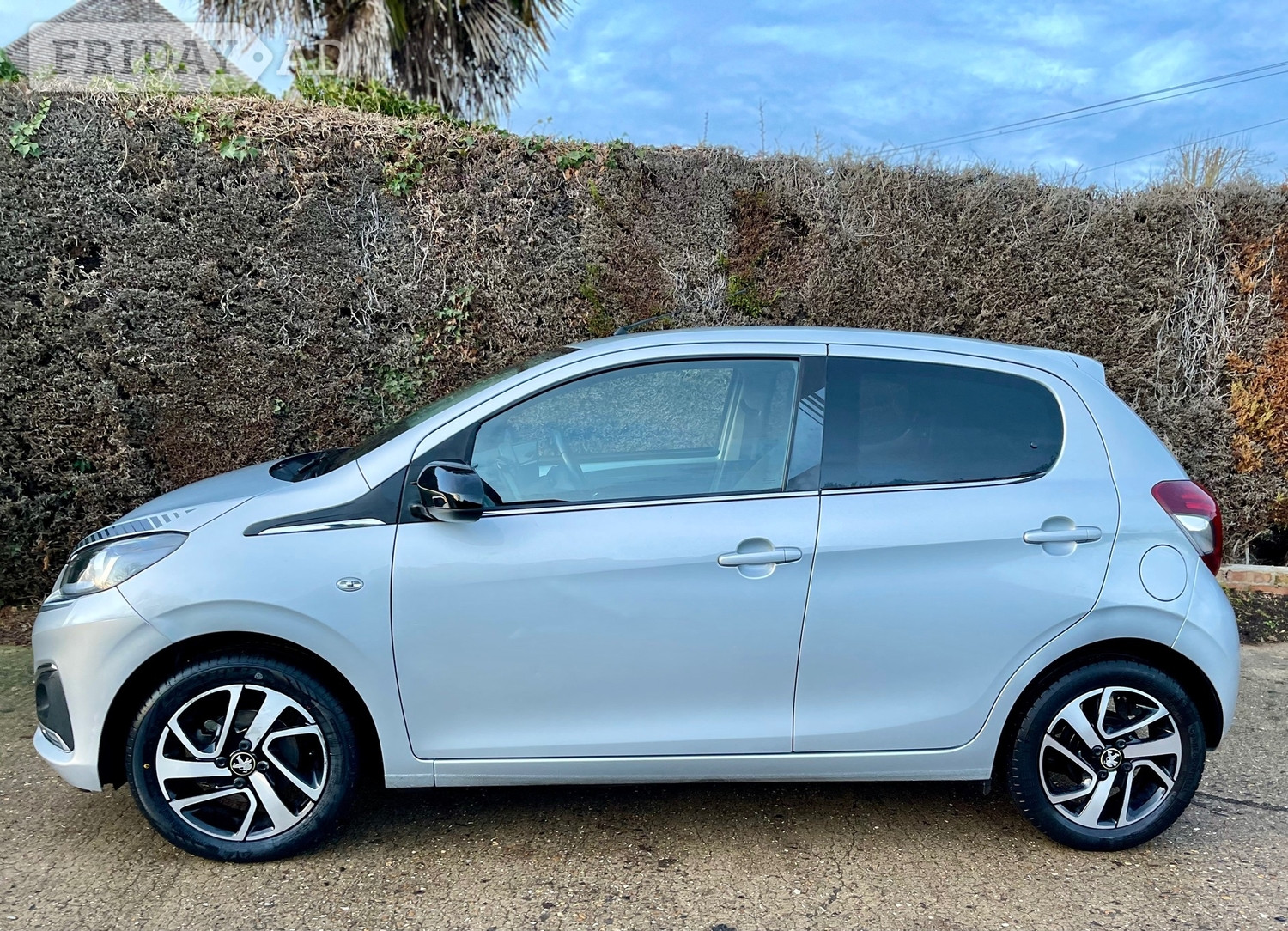 [ berth ]Peugeot 108