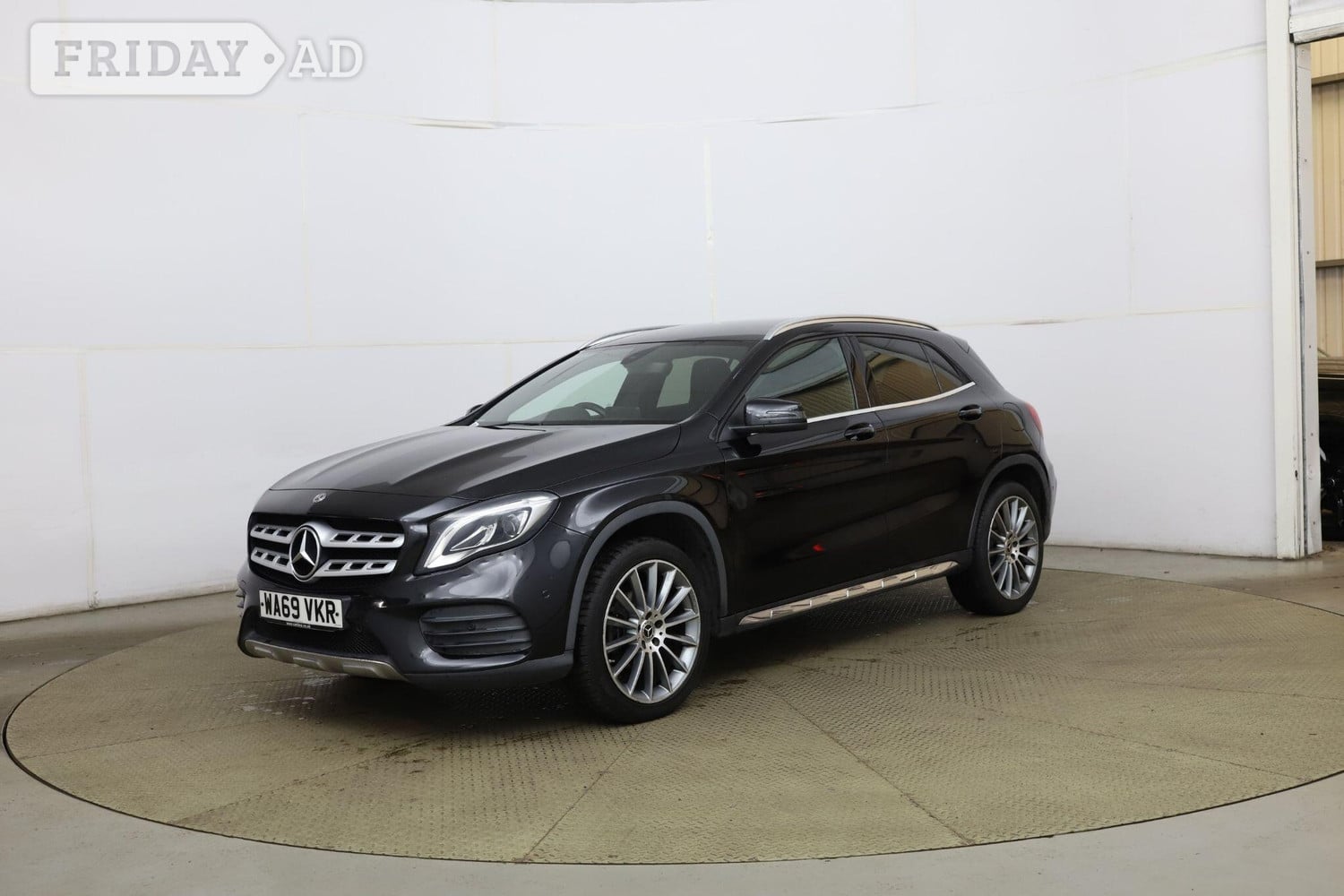 Mercedes-Benz GLA 2019 - Cars