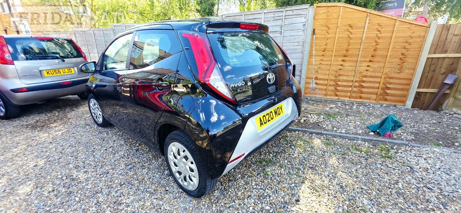 Toyota Aygo 2020 - Cars