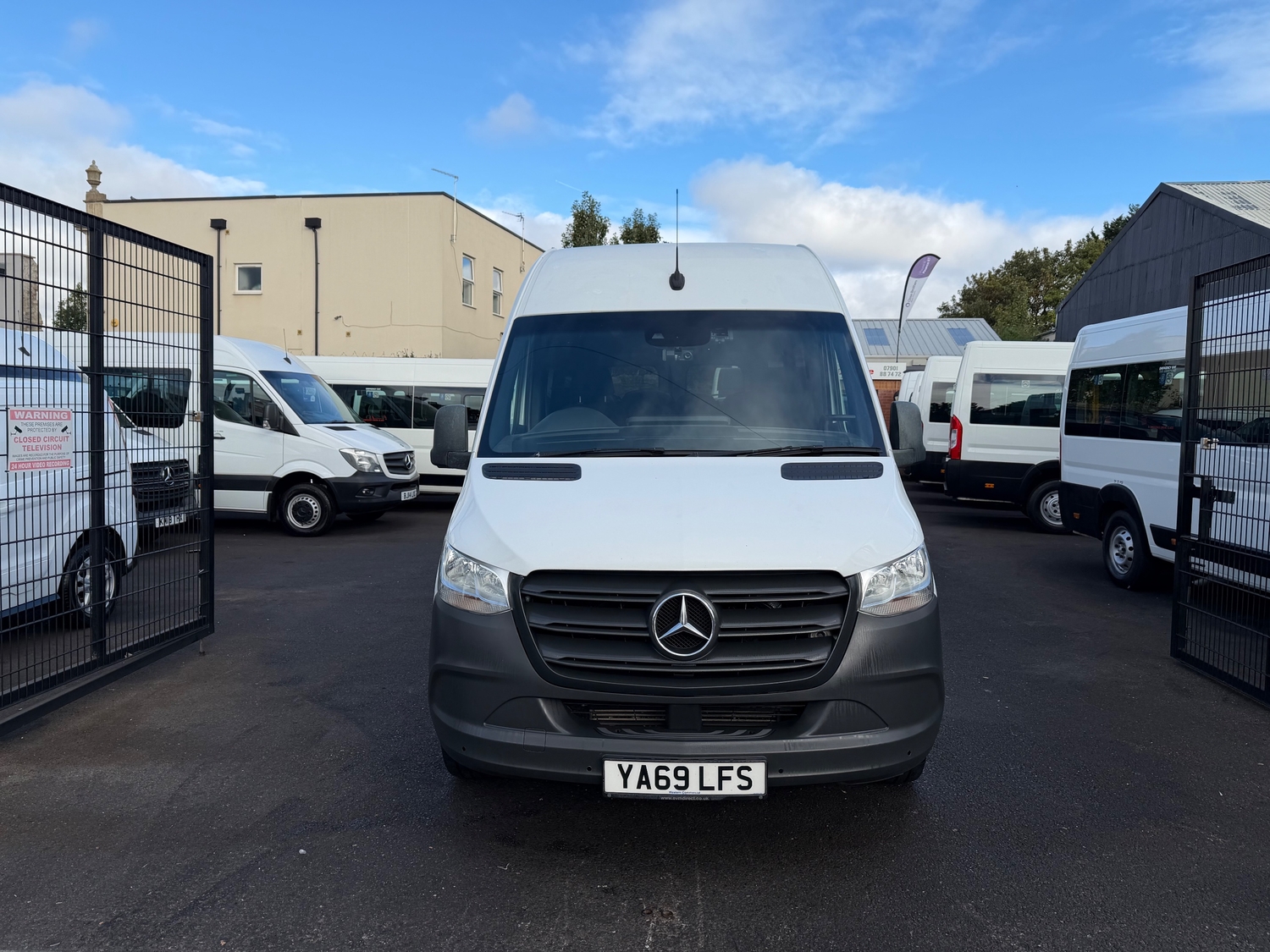 [ berth ]Mercedes-Benz Sprinter