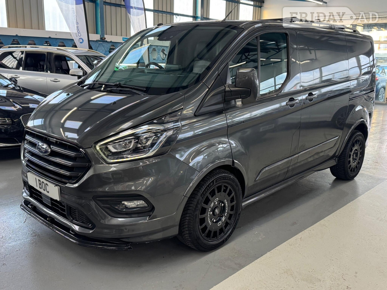 [ berth ]Ford Transit Custom