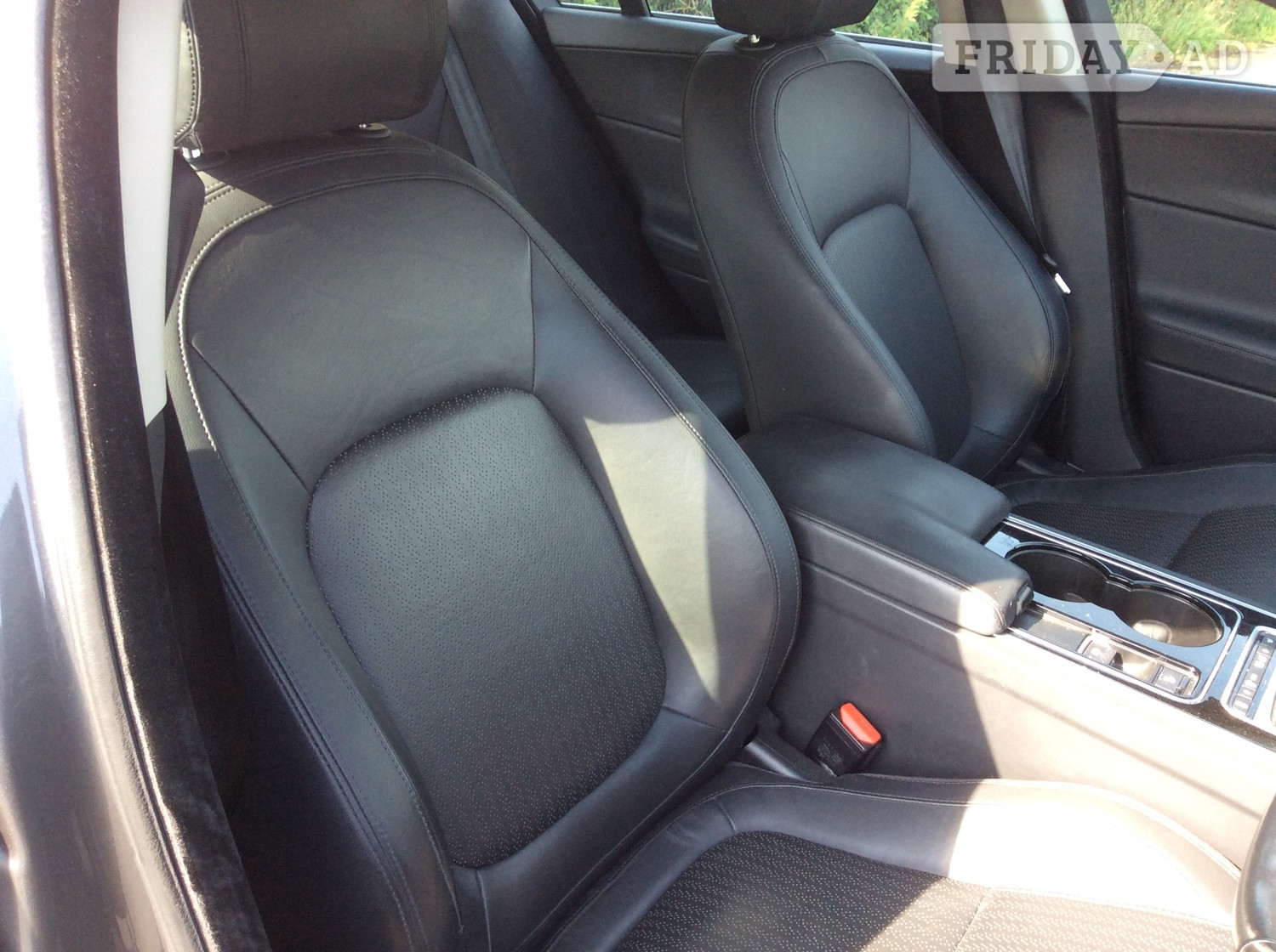 [ berth ]Jaguar XE