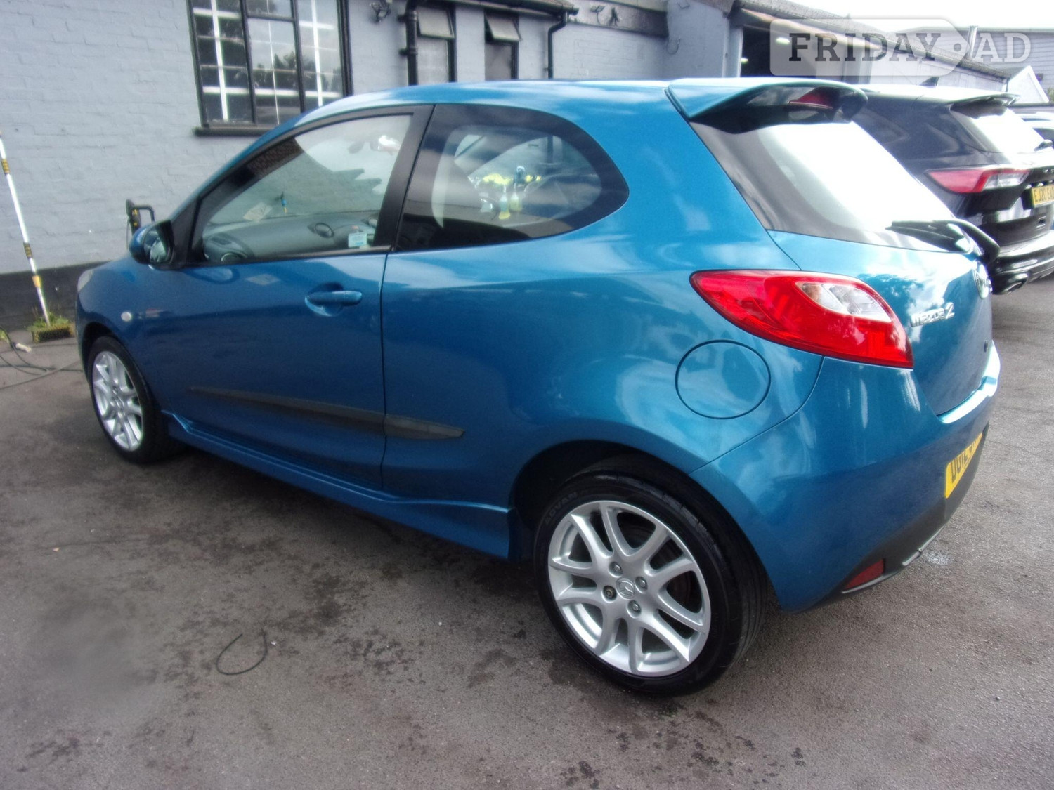 Mazda Mazda2 2012 - Cars